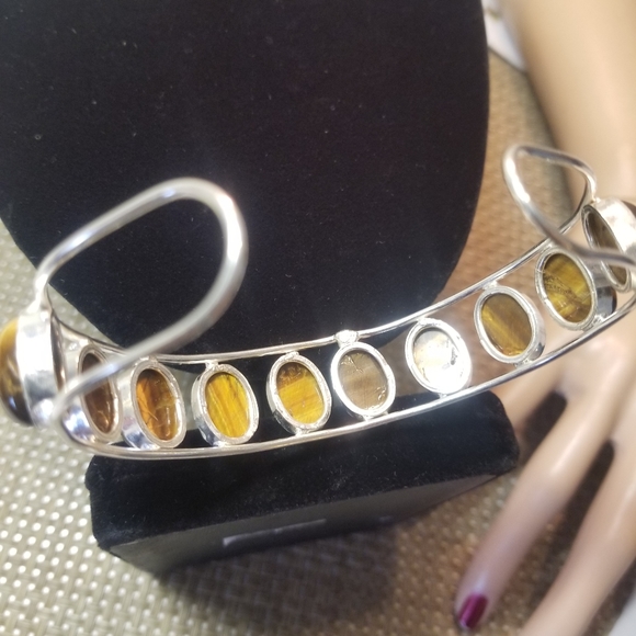 EXQUISITE BRACELET NWOT - Picture 6 of 8